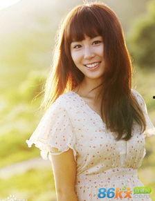 张力尹图片,光影交织下的音乐精灵