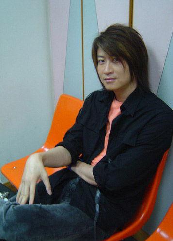 游鸿明个人资料,情歌王子的人生旅程与音乐传奇